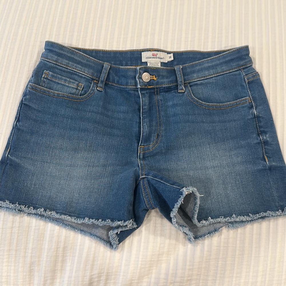 Vineyard vines denim stretch shorts